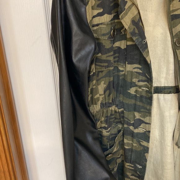 Camouflage jacket - Picture 2 of 6